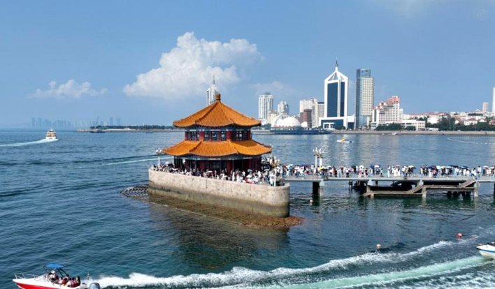 终于官宣：青岛西海岸签下国青中后卫艾力尼扎尔-罗合曼