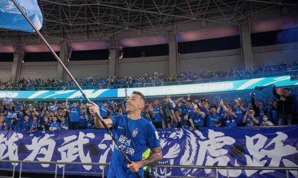 绍尔断球助攻，卡迪斯破门，三镇2-0扩大优势